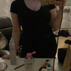  - T-shirt från Tommy hilfiger, skriv för fler bilder🥰