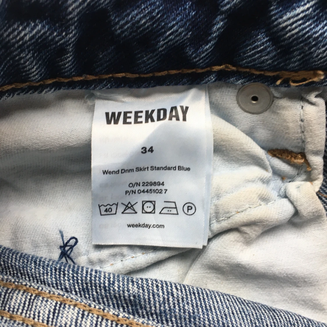 Jeanskjol från Weekday - 91