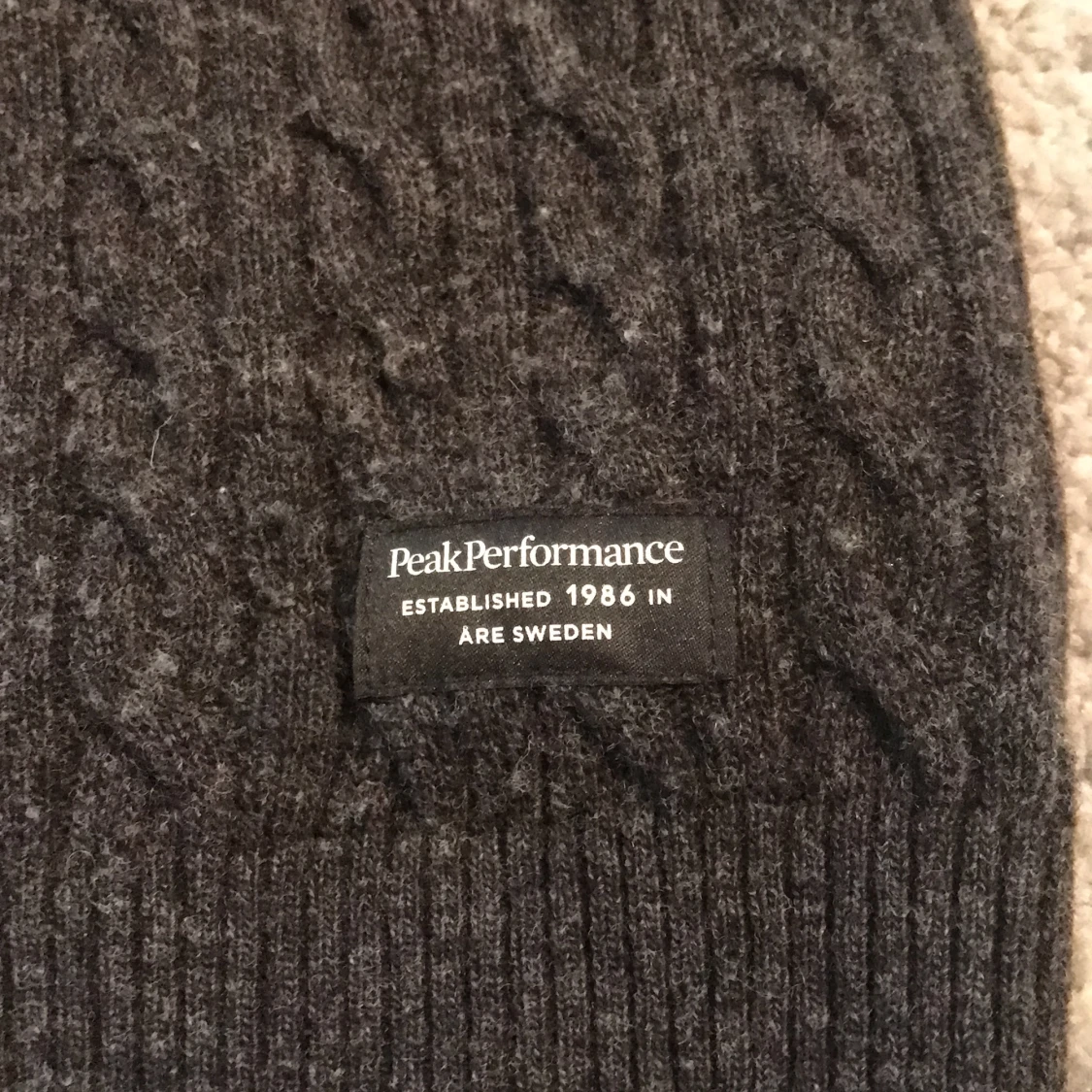 Peak Performance- Fine Lambswool - 91