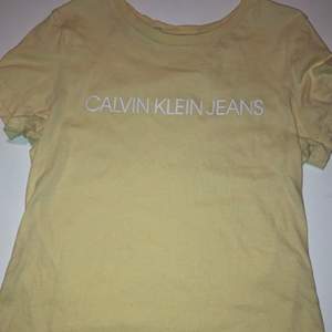 Jättefin Calvin Klein tshirt 💖