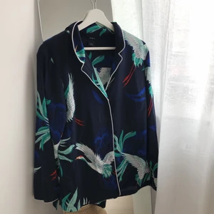 Mönstrad skjorta  - Snygg skjorta i bra skick! Köpare betalar frakt 