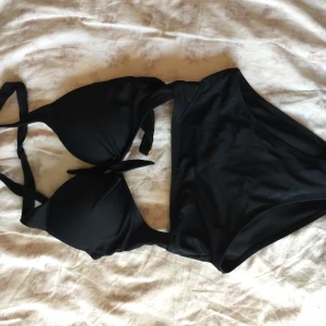 Jättefin baddräkt!  - Säljer den för 170kr