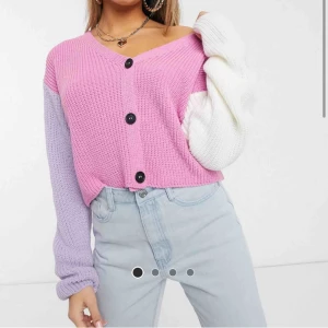  - Supersöt kofta från Pretty Little Thing🥰 budgivning avslutad, sålg pga högt bud. 🥰