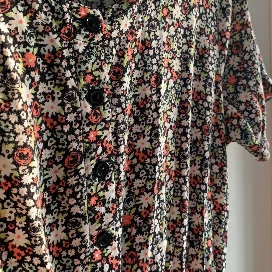 Blommig klänning - 90