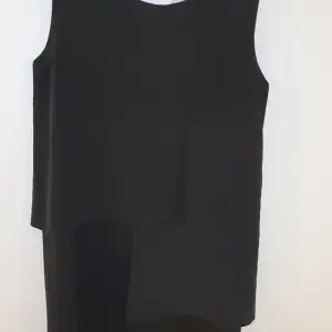 Fin svart elegant klänning i storlek S