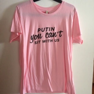  - Putin you cant sit with us t-shirt! Make a statement! I fint skick :)