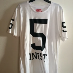  - Snygg tshirt från Faggot Apparel! Oversize :)