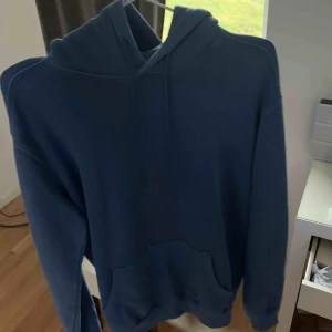  - Säljer denna hoodie ifrån homebound! Aldrig använd! 
