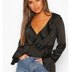 Blusar - Helt ny & oanvänd med lappar kvar. 