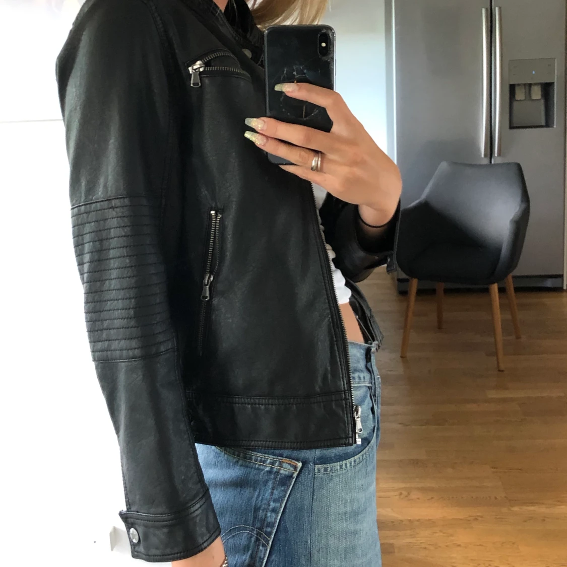 Oäkta skinnjacka - 91