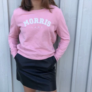 Tröja från Morris - Säljer denna tröja från Morris i strl S. Väldigt bekväm och fint skick💞 Köparen står för frakten