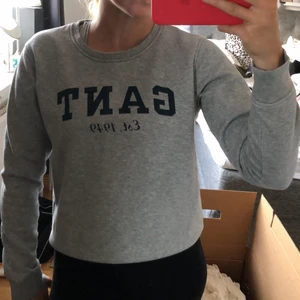 Gant  - Använd fåtal gånger så är i nyskick. Går att frakta 