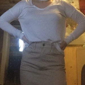 Long sleeved top from gina tricot. - Cute long sleeved top from gina tricot, never worn new condition. Bought for 250kr