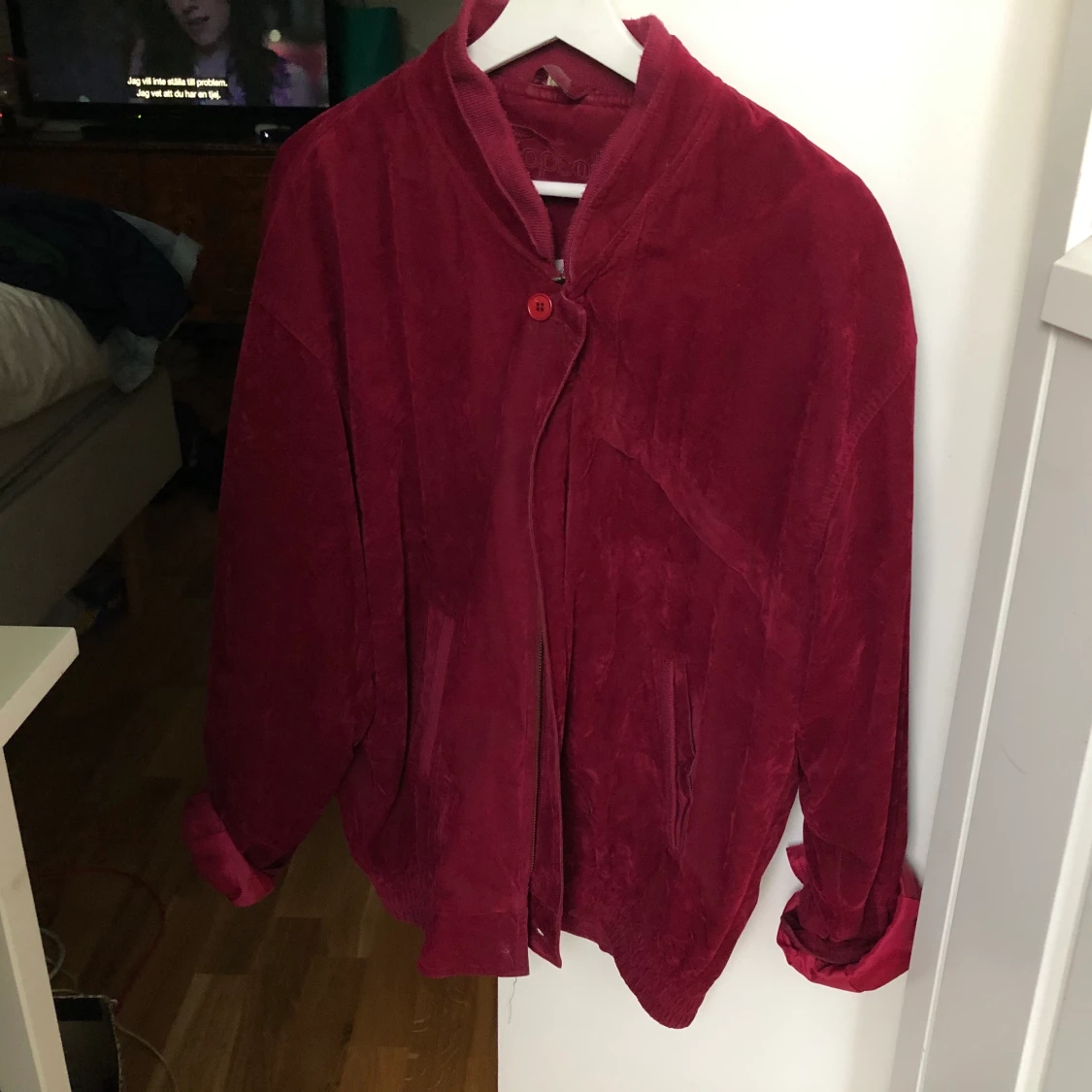 Röd härlig mocka-ish jacka - 90