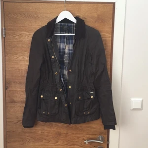  - Brun jacka från Zara, säljer massa kläder till bra pris pga flytt 