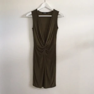  - Klänning från Missguided. Aldrig använd!