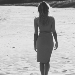  - Skön vacker klänning.  Vill bli av med allt, ska flytta utomlands, kolla gärna mina andra annonser!