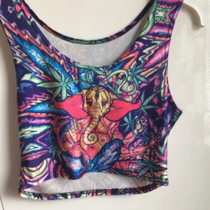  - Psykedelisk magtröja, oanvänd. 