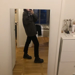 Loose fit jeans - Svarta loose fit jeans, storlek W30, L32, rak modell!