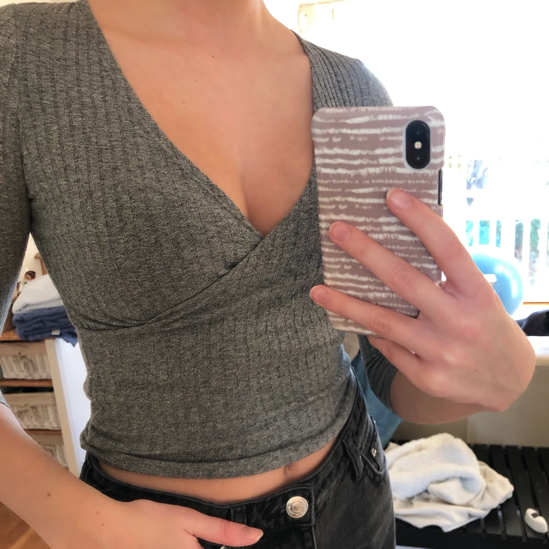 Grå topp från bershka