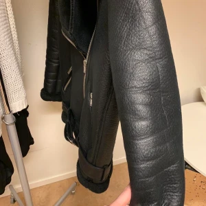 Jacket Zara XS-S - varm och mjuk jacka🤗🌸