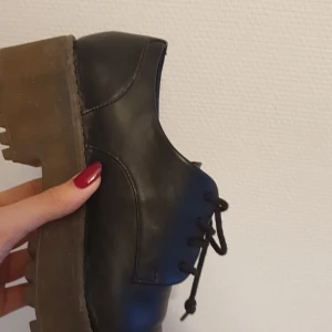 Skor - Skor från monki 