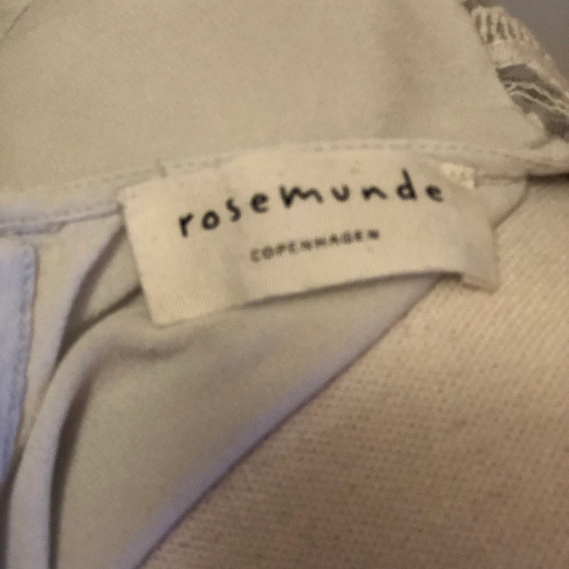 Rosamunde ljusblå blus M - 90