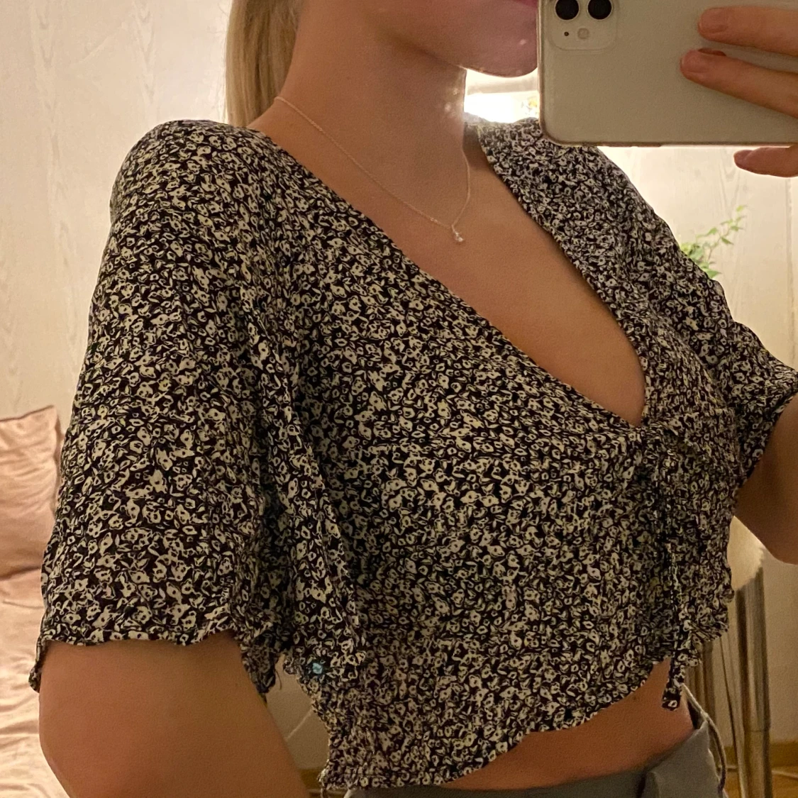 Blommig-spräcklig topp - 90