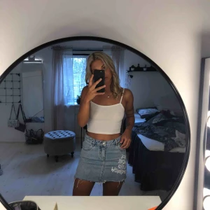  - Superfin jeanskjol