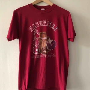  - Vintage Made in USA. Från 80-talet. Trevligt använt skick. Hämtas i Uppsala eller skickas mot fraktkostnad. 39 SEK