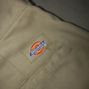 Dickies 874 - Dickies 874 original. Storlek 26x30. Använda lite men inga fläckar eller flaws.