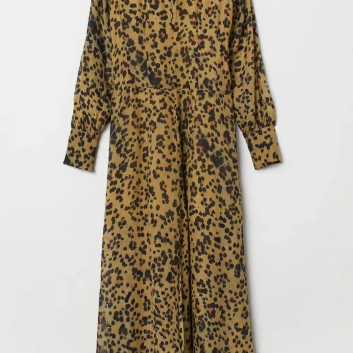 Sidenklänning med leopardprint