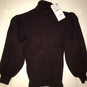 Polotröja, strl S - Jätte skön polotröja i storlek S, aldrig använd! 