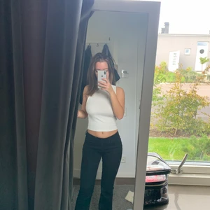 Low waist bootcut  - låg midjade bootcut jeans st 36, aldrig använda, jättefint skick! 