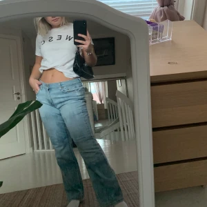 T-shirt  - Ball T-shirt från wesc 