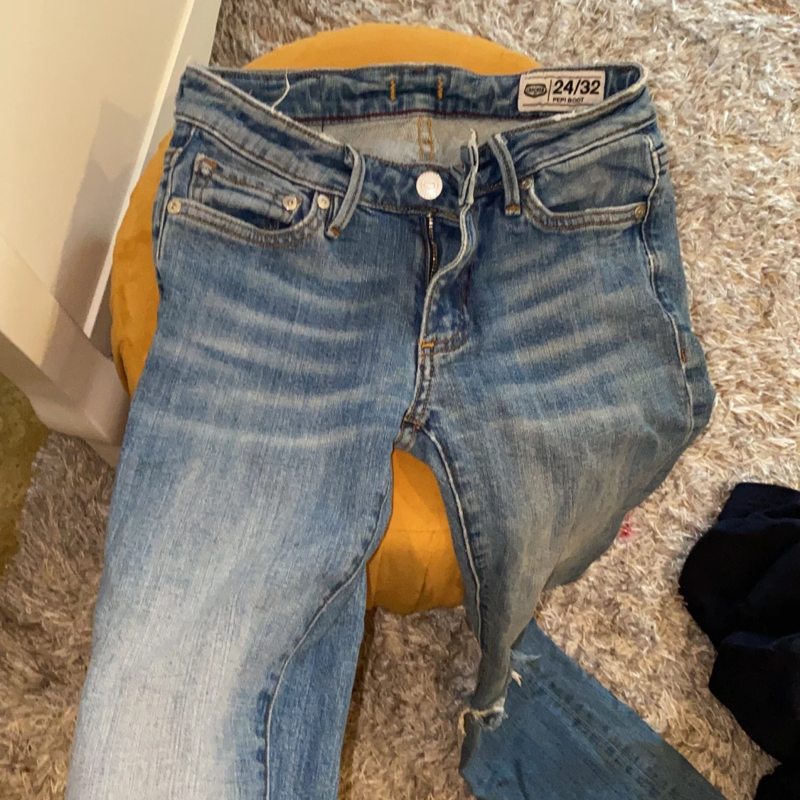 Utsvängda jeans - 90