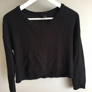  - Stickad tröja från H&M i stl 34! 