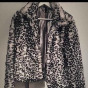  - Någon som har denna jacka och vill sälja?😊