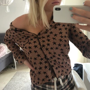 Love stories blus - Superfin blus/pyjamastopp från love stories. Knappt använd. 
