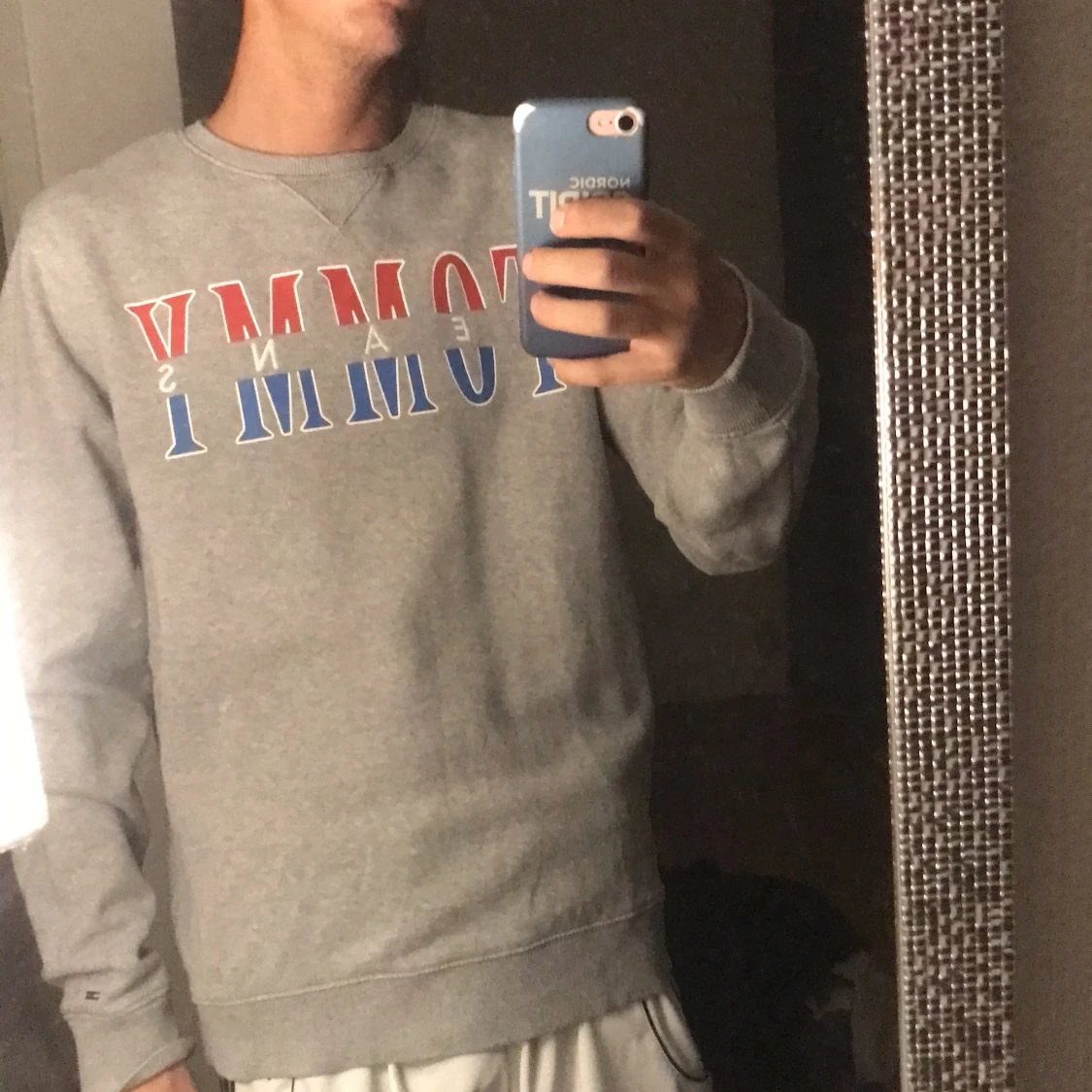 Tommy Hilfiger tröja  - 90