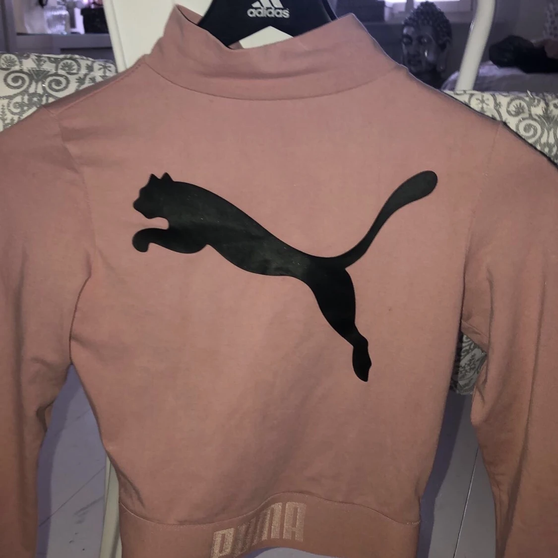 Puma tröja i storlek 34/xs  - 90