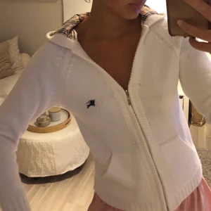 Burberry kofta! 🖤 - Superfin burberry kofta i strl s 💕🥰 