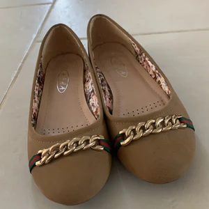 Ballerina skor storlek 38  - Storlek 38, använda 2-3 gånger. Bra skick 