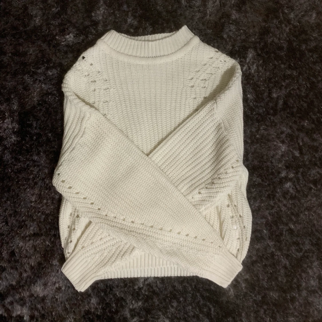Fin vit stickad tröja 