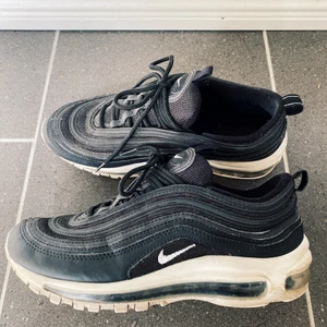 Nike sneakers - Sneakers från Nike köpta 2018. Sparsamt använda. 