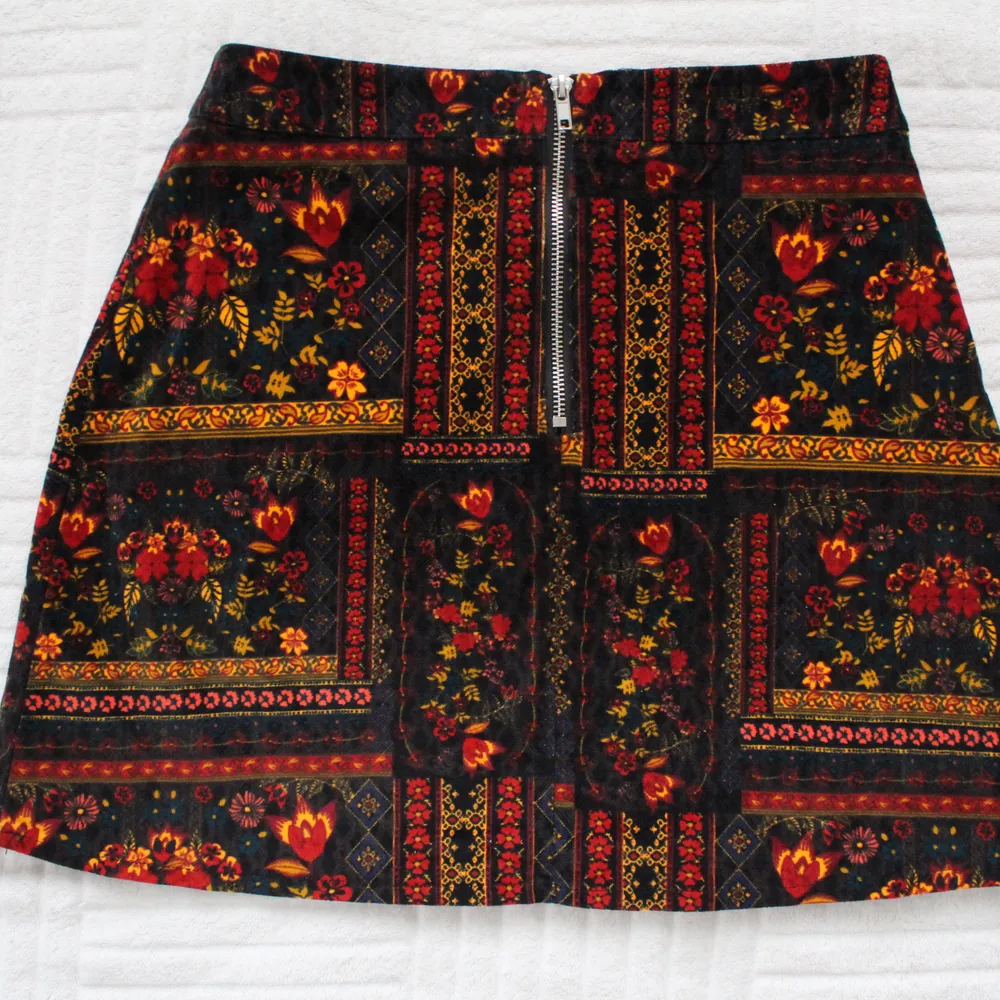 Short skirt - 98% cotton, 2% spandex - unused - Coachella collection. Kjolar.