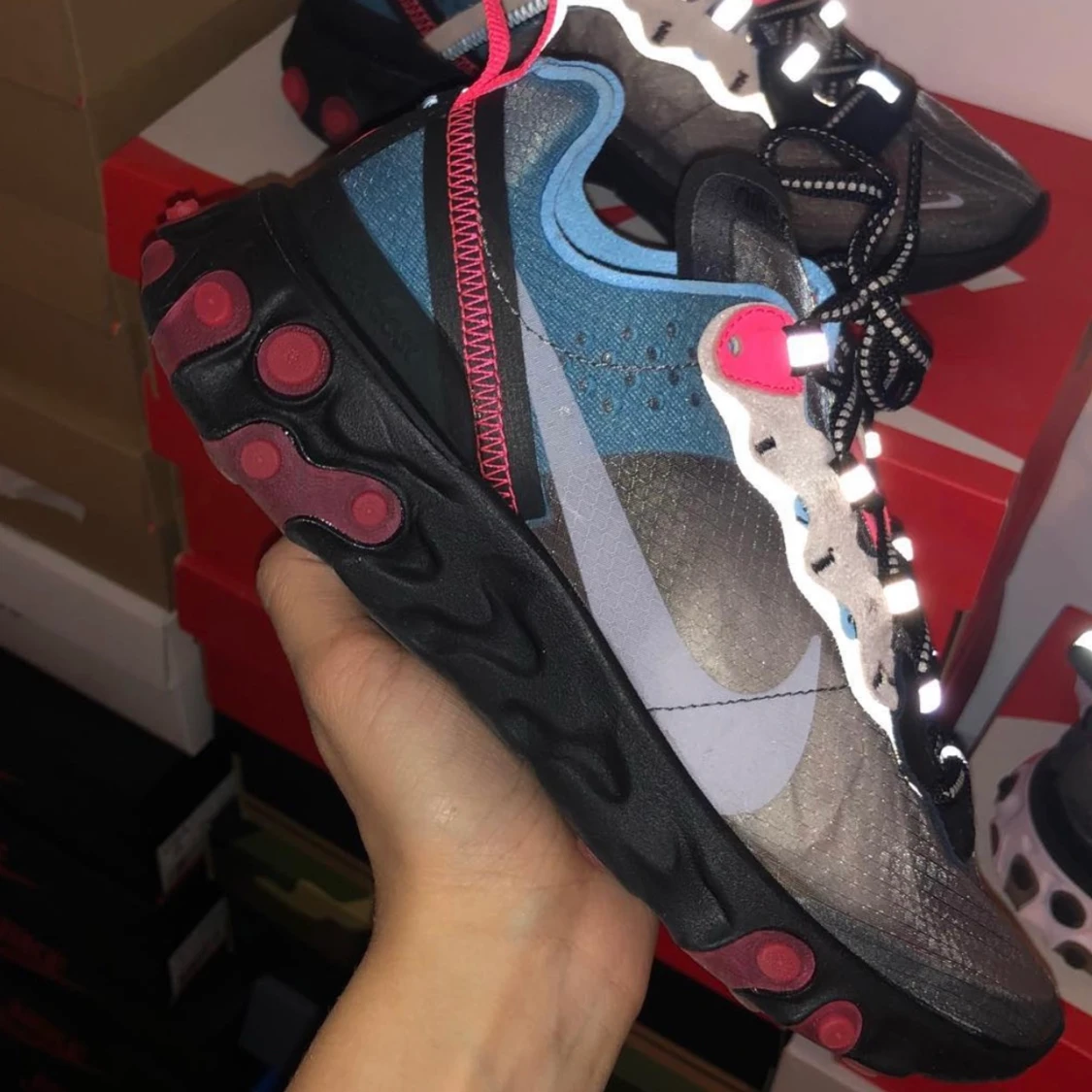 Nike React Element 87 US 4