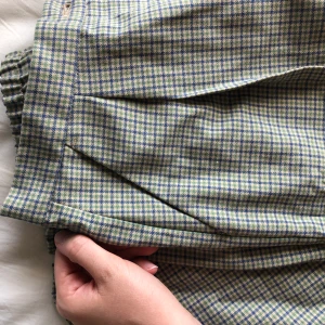 Kostymbyxor  - Kostymbyxor från MONKI, ej använda. Ordpris 379kr. Köparen står för frakt (10kr)