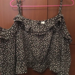 Off shoulder - Helt ny