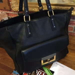  - Marc Jacobs väska i väldigt bra skick